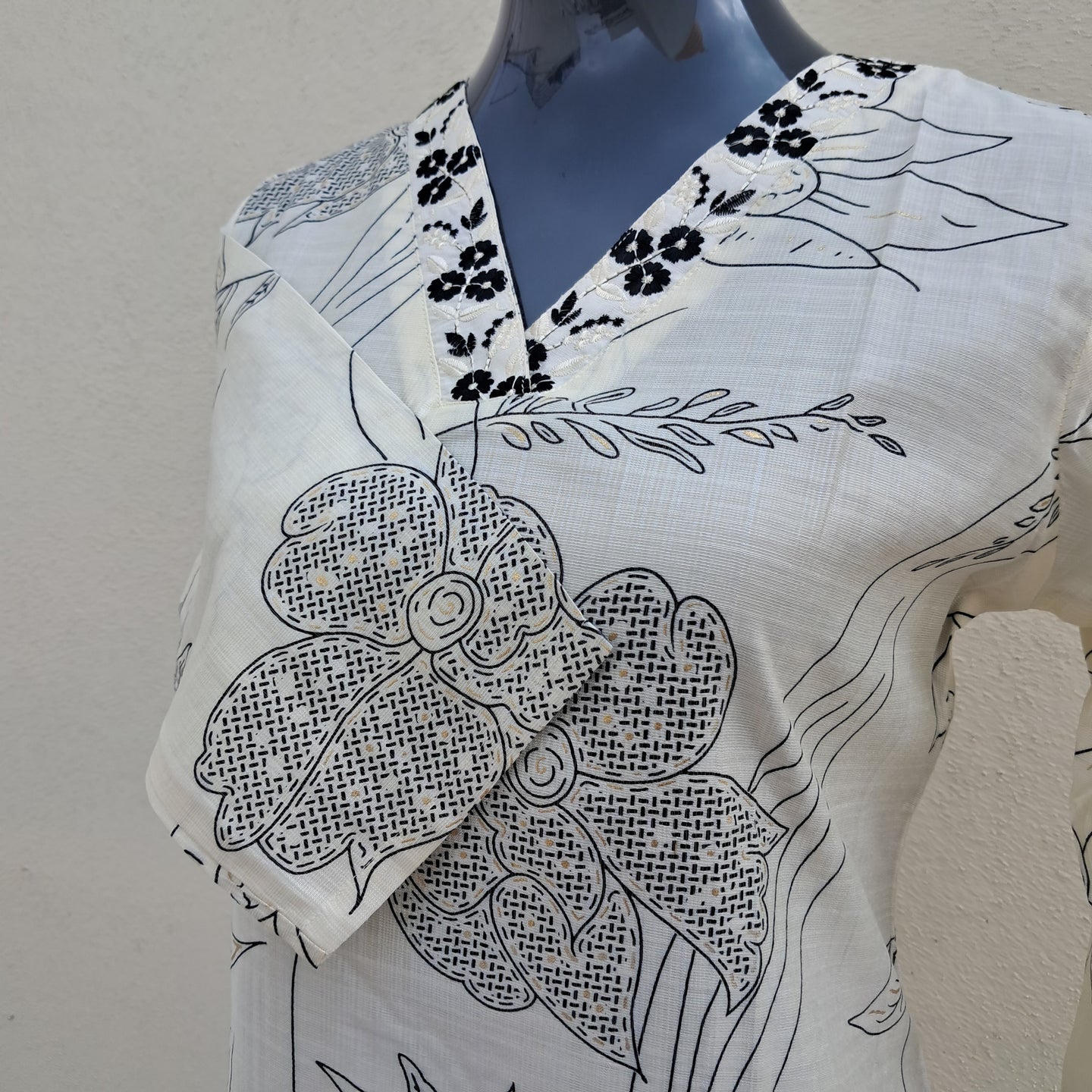Black White Rayon KurtiSet